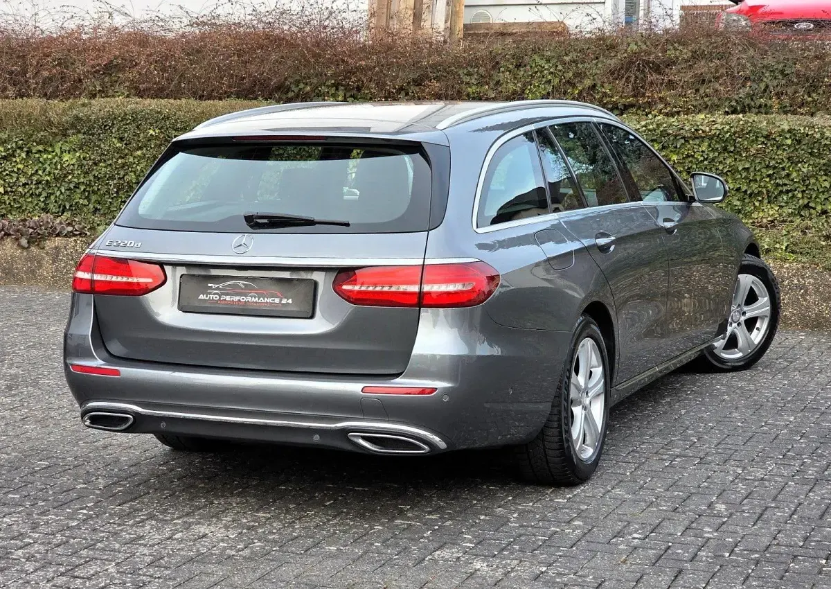 Brugt Mercedes E220 194 HK (142 kW) 2017 Grå Stationcar