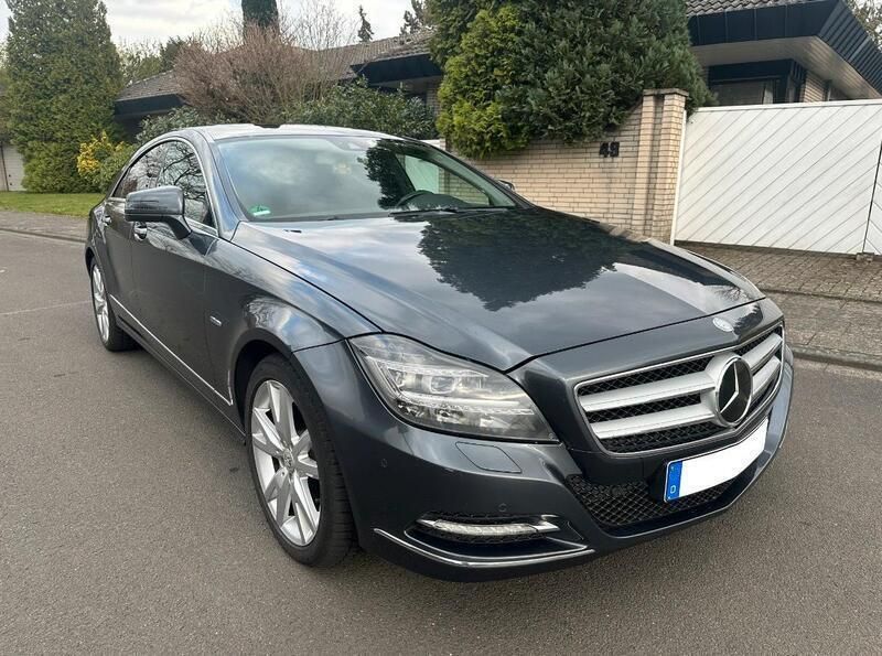 Grau Gebraucht 2012 Mercedes CLS350 Limousine | 13.950 € (Fairer Preis) - Bild 1/4
