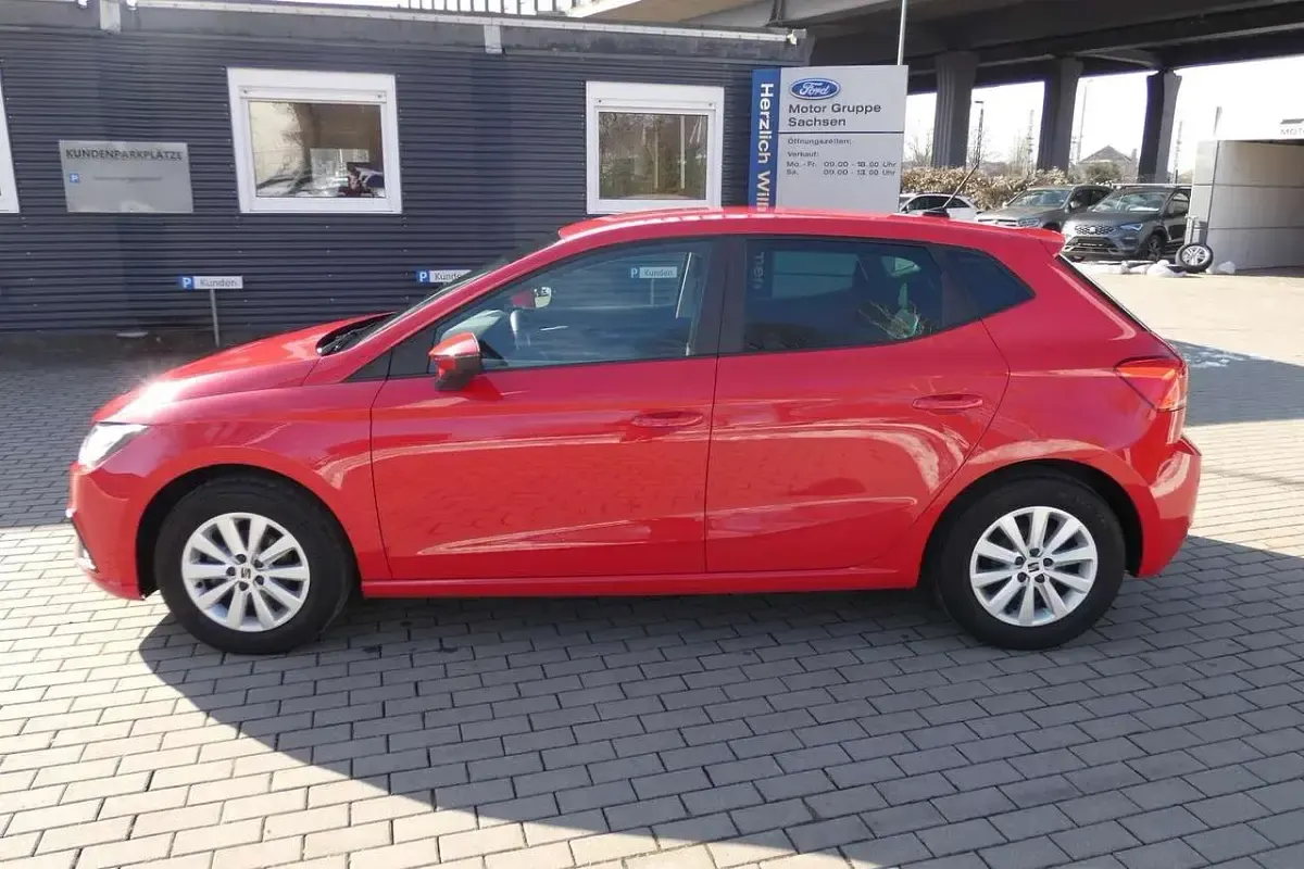 Gebraucht Seat Ibiza Style 90 PS (66 kW) 2021 Reinrot Kleinwagen