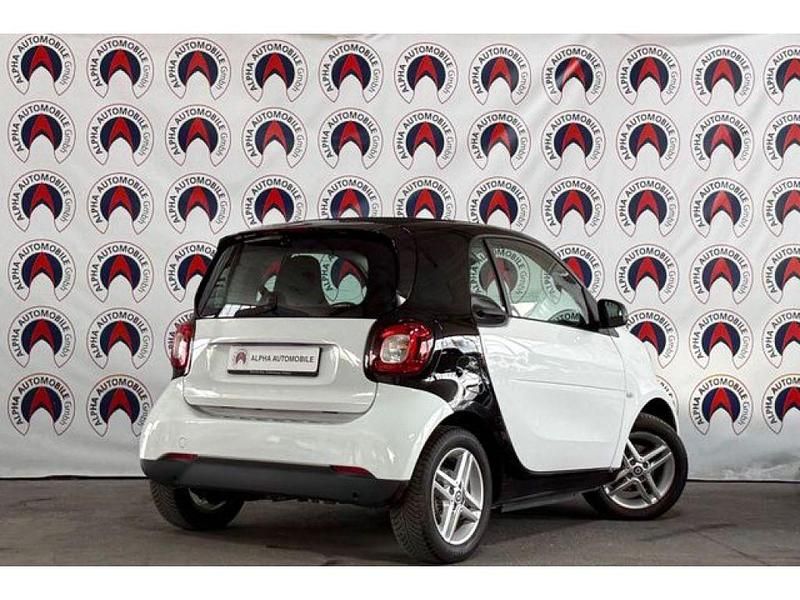 Gebraucht Smart ForTwo Coupé 60 kW (82 PS) 2022 Weiß Coupé