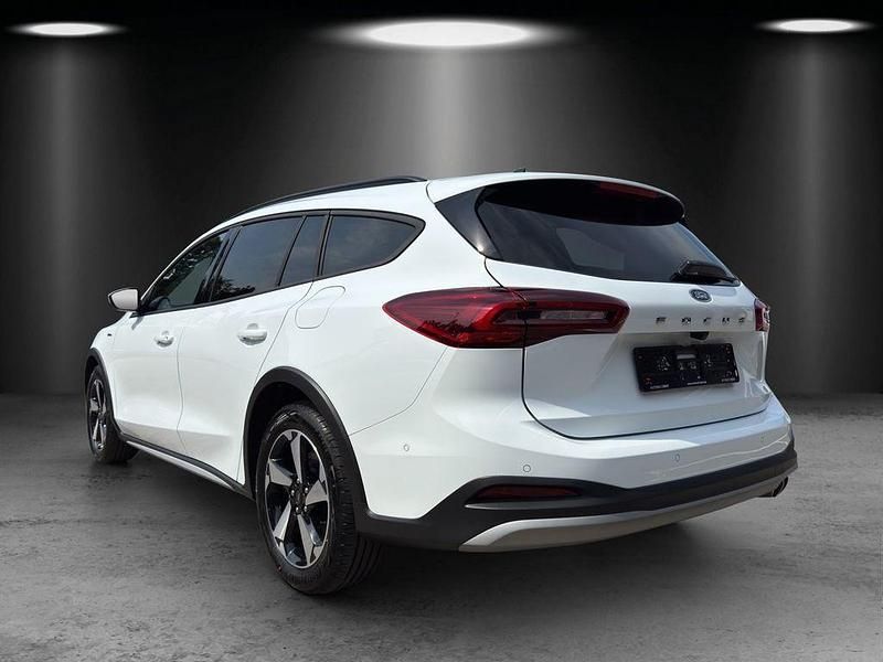 Neu Ford Focus Active 125 PS (91 kW) 2025 Weiß Limousine