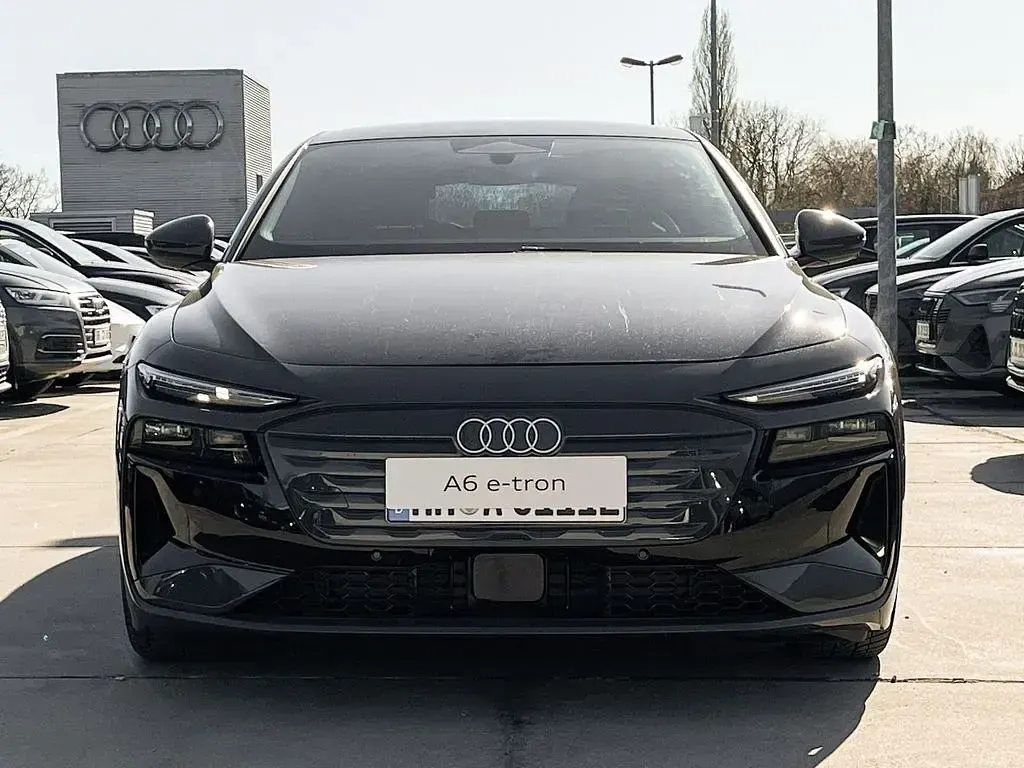 Używany Audi A6 e-tron Performance 269 kW (367 KM) 2026 Szary Kombi