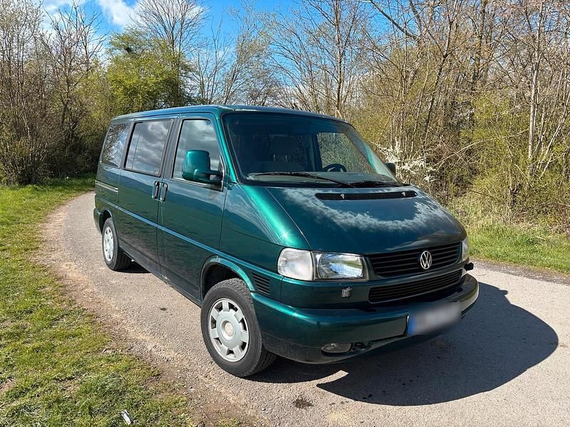 Second-hand VW Multivan 115 CP (84 kW) 1996 Verde Monovolum