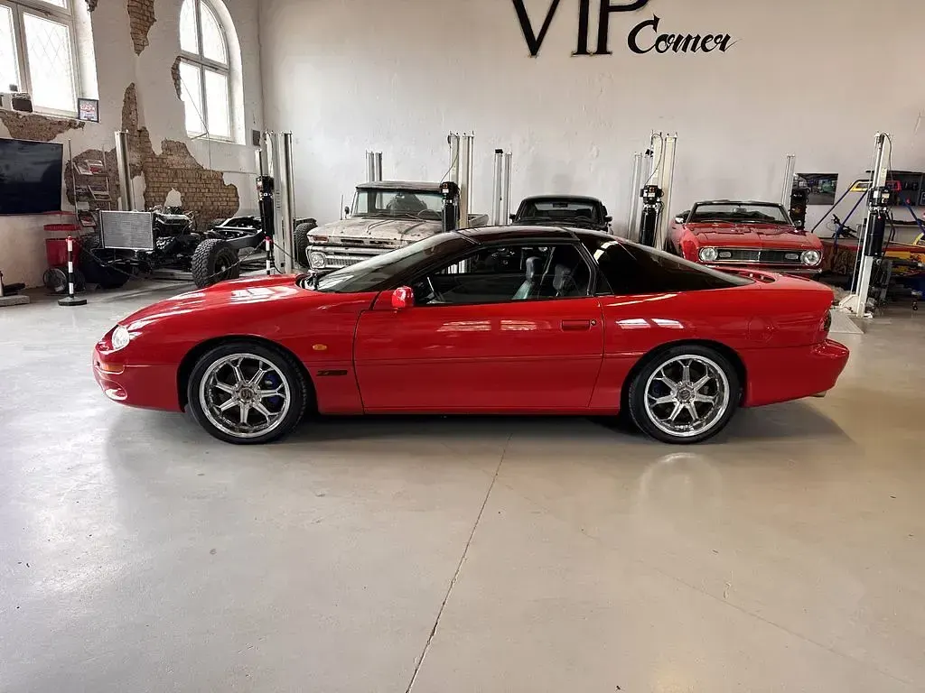 Gebraucht Chevrolet Corvette LS 288 PS (211 kW) 2001 Rot