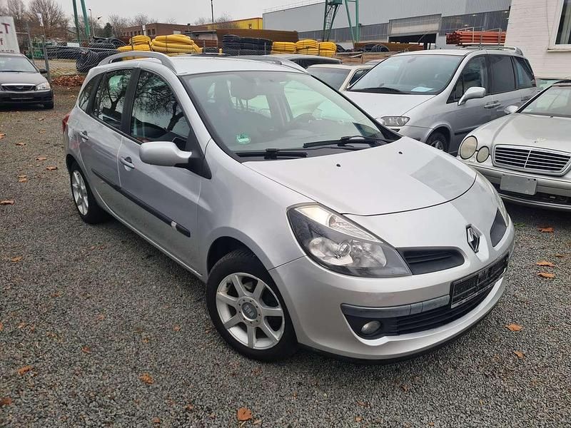 Silber Gebraucht 2009 Renault Clio GrandTour Kombi | 2.999 € (Fairer Preis) - Bild 1/4