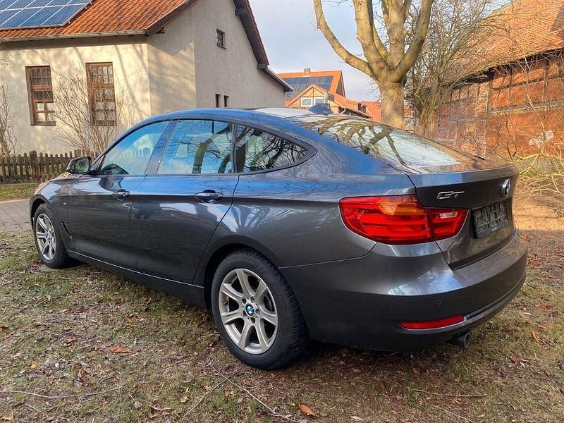 Gebraucht BMW 318 Gran Turismo Comfort Edition 143 PS (105 kW) 2014 Grau Limousine