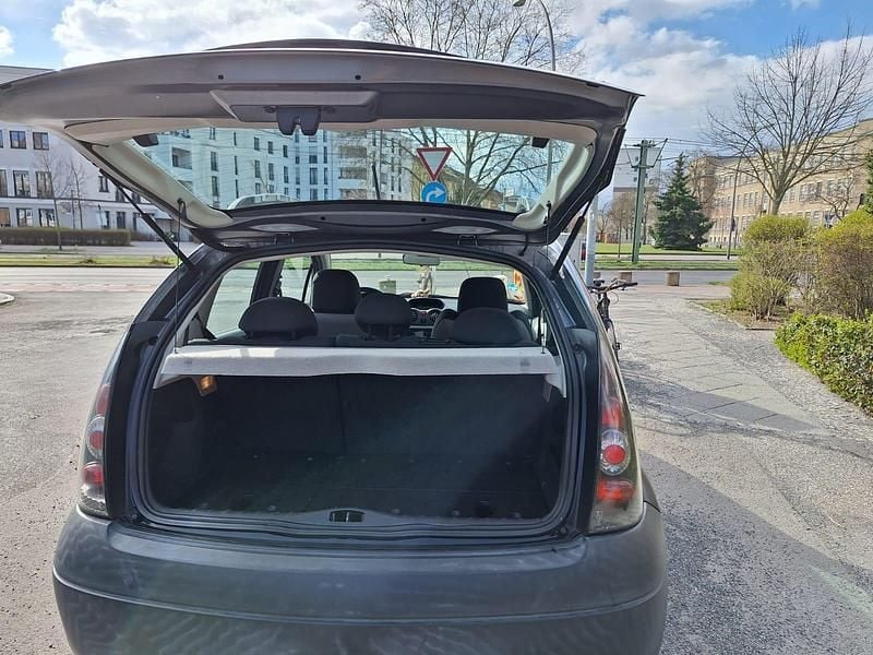 Gebraucht Citroën C3 88 PS (64 kW) 2004 Grau Kleinwagen