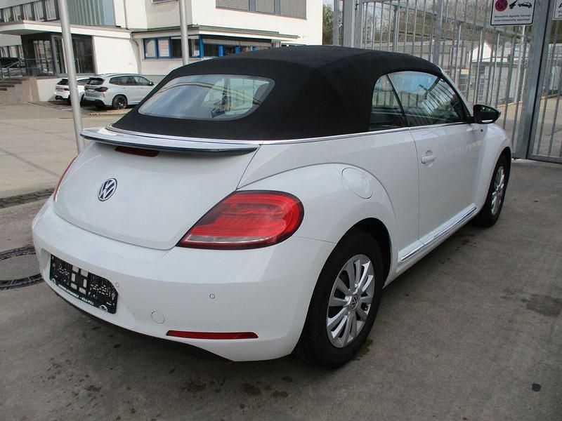 Gebraucht VW Beetle Cabriolet Allstar 105 PS (77 kW) 2016 Weiß Cabrio