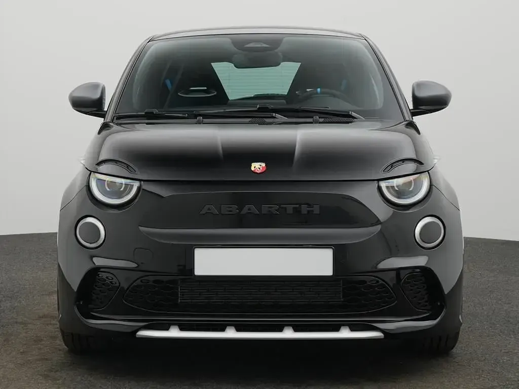 Neu Abarth 500C Turismo 114 kW (155 PS) 2026 Schwarz Cabrio