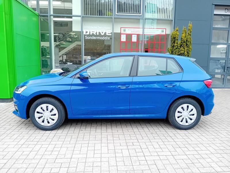 Gebraucht Skoda Fabia Selection 80 PS (58 kW) 2022 Blau Kleinwagen