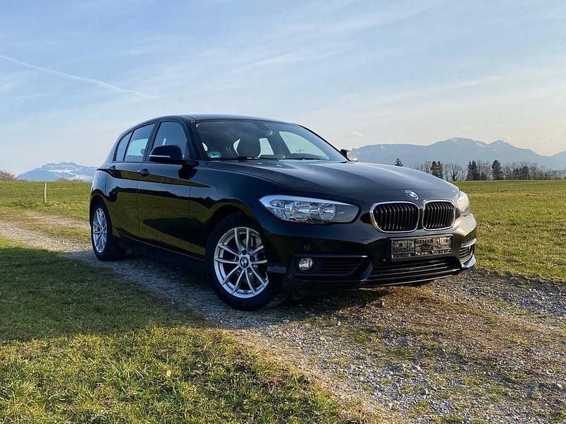 Gebraucht BMW 120 Advantage 185 PS (136 kW) 2017 Schwarz Kleinwagen
