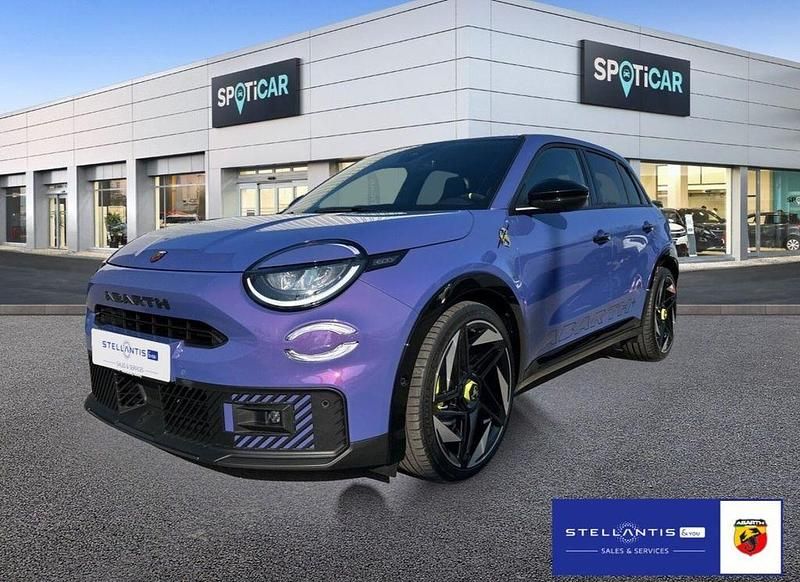 Violett Gebraucht 2025 Abarth 600e Scorpionissima SUV | 44.888 € (Fairer Preis) - Bild 1/4