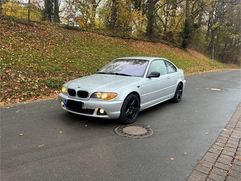 Silber Gebraucht 2003 BMW 318 Coupé | 3.199 € (Fairer Preis) - Bild 1/4