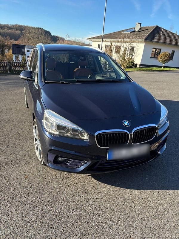 Gebraucht BMW 220 Gran Tourer Sport Line 190 PS (139 kW) 2016 Blau Van / Kleinbus