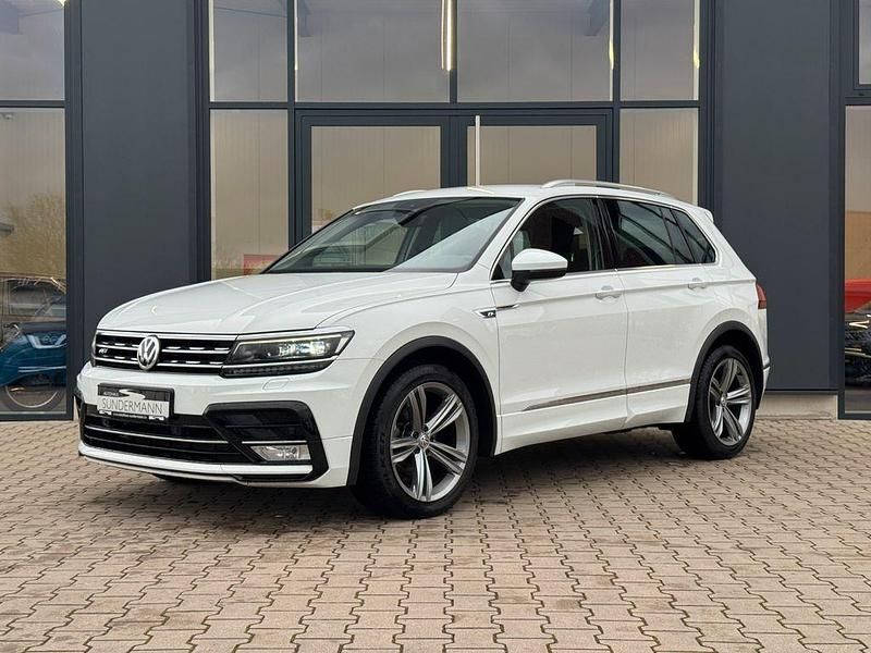 Weiß Gebraucht 2017 VW Tiguan Highline SUV | 21.490 € (Etwas zu teuer) - Bild 1/4