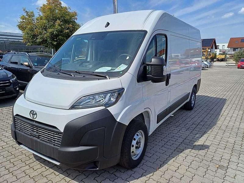 Icy white Gebraucht 2024 Toyota Proace Van | 28.480 € (Superpreis) - Bild 1/4