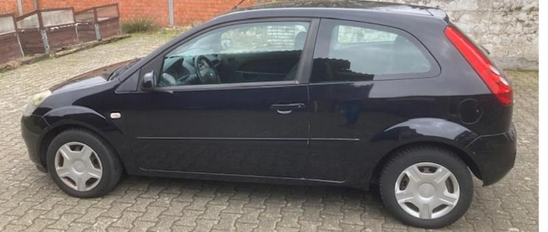 Gebraucht Ford Fiesta 60 PS (44 kW) 2008 Schwarz Kleinwagen