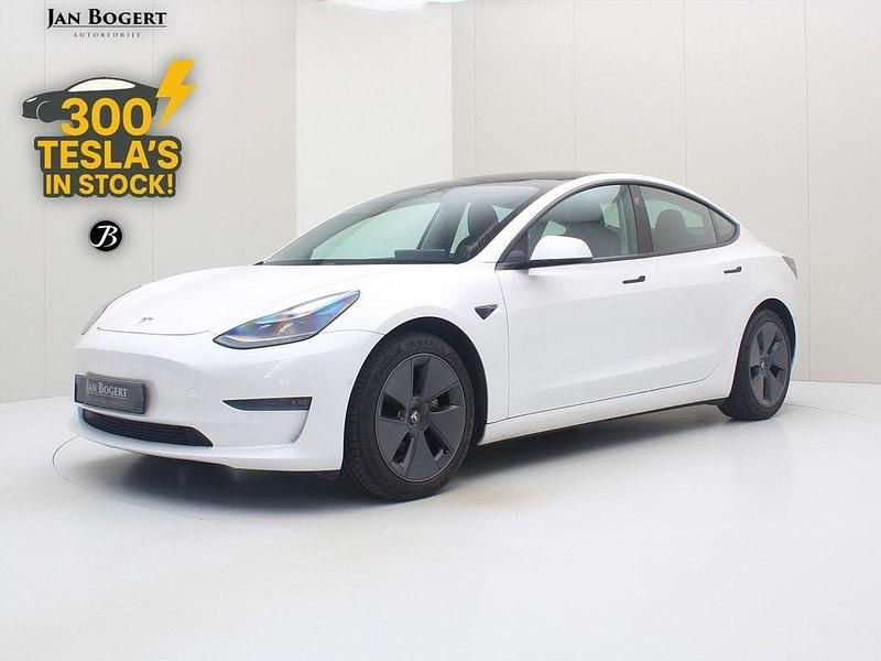 Weiß Gebraucht 2021 Tesla Model 3 Long Range AWD Limousine | 26.900 € (Fairer Preis) - Bild 1/4
