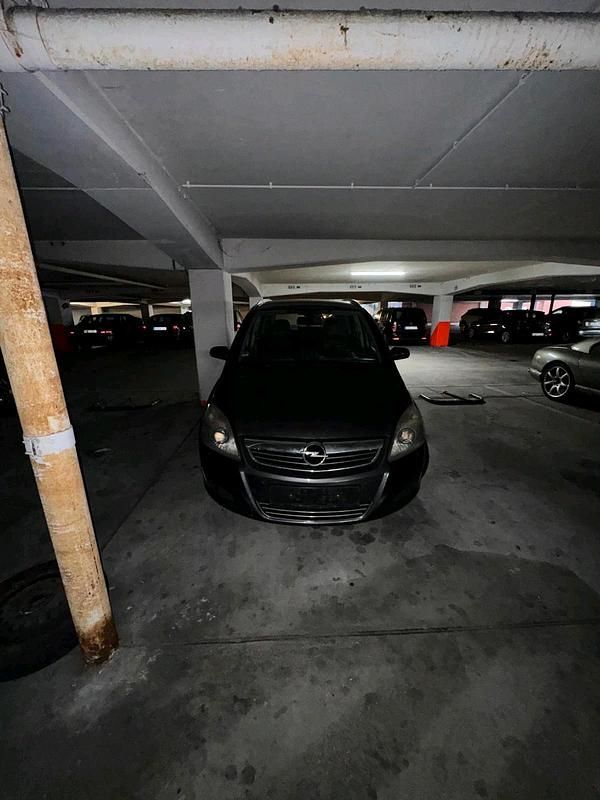 Schwarz Gebraucht 2009 Opel Zafira Van / Kleinbus | 1.350 € (Superpreis) - Bild 1/4