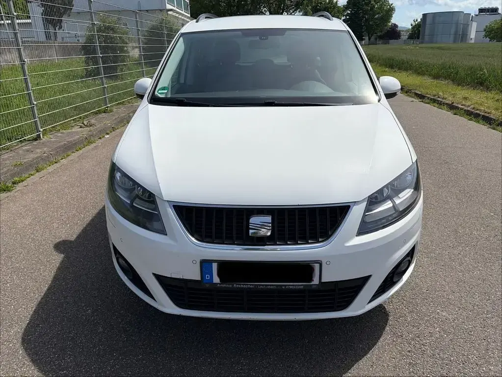 Gebraucht Seat Alhambra Style 140 PS (102 kW) 2013 Weiß Van / Kleinbus