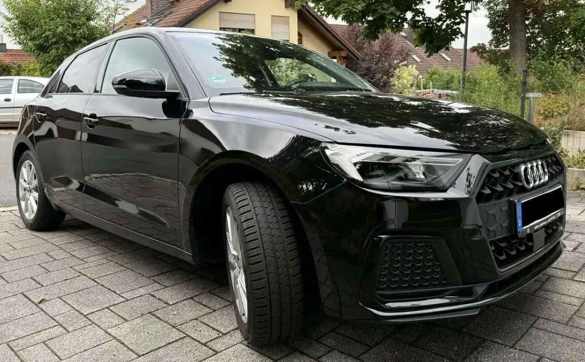 Gebraucht Audi A1 Advanced 110 PS (80 kW) 2023 Schwarz SUV