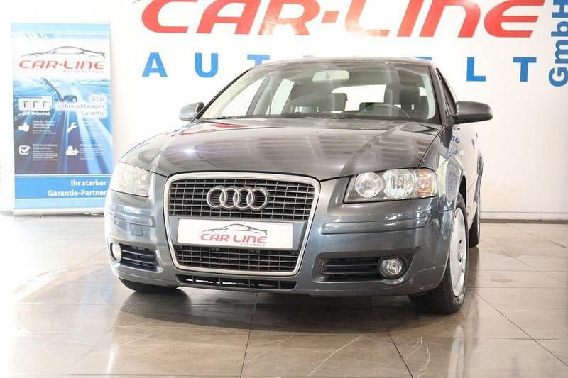 Grau Gebraucht 2005 Audi A3 Attraction Limousine | 2.777 € (Fairer Preis) - Bild 1/4