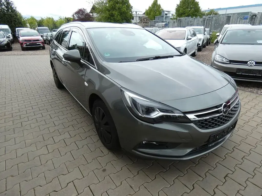 Gebraucht Opel Astra Innovation 150 PS (110 kW) 2019 Grau Kombi