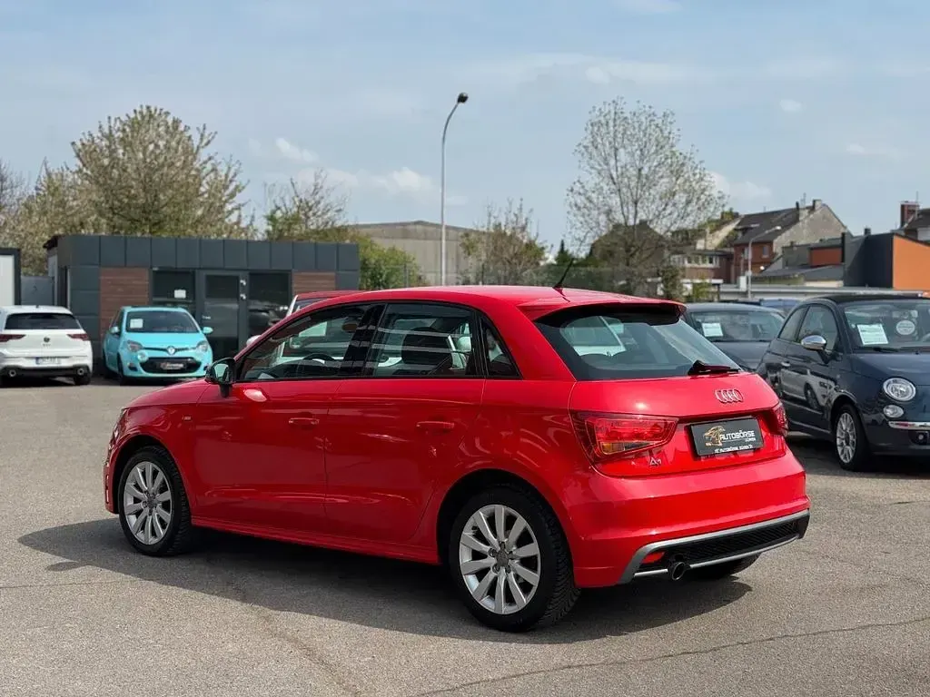 Gebraucht Audi A1 Sportback Ambition 86 PS (63 kW) 2013 Rot Kleinwagen