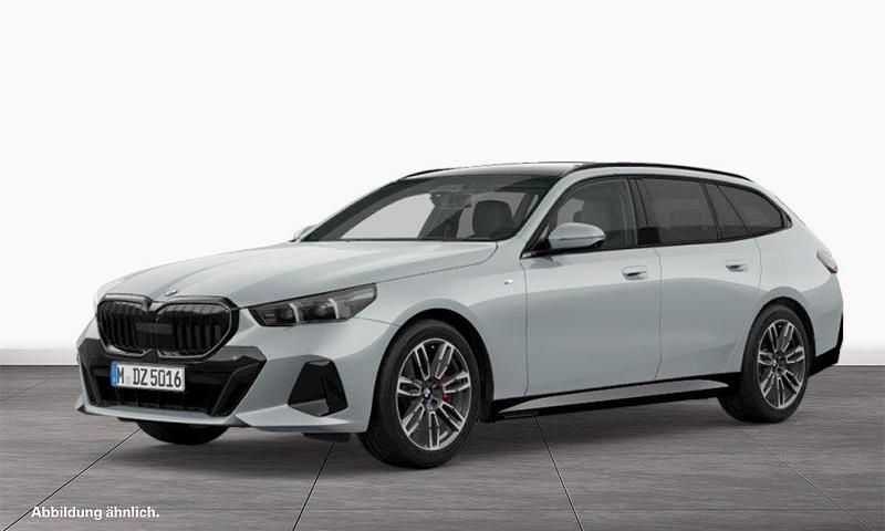 Grau Gebraucht 2025 BMW 520 Comfort Edition Kombi | 62.490 € (Teuer) - Bild 1/3