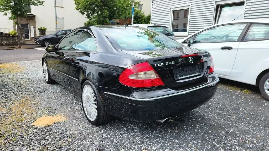 Gebraucht Mercedes CLK200 Avantgarde 184 PS (135 kW) 2008 Schwarz Coupé