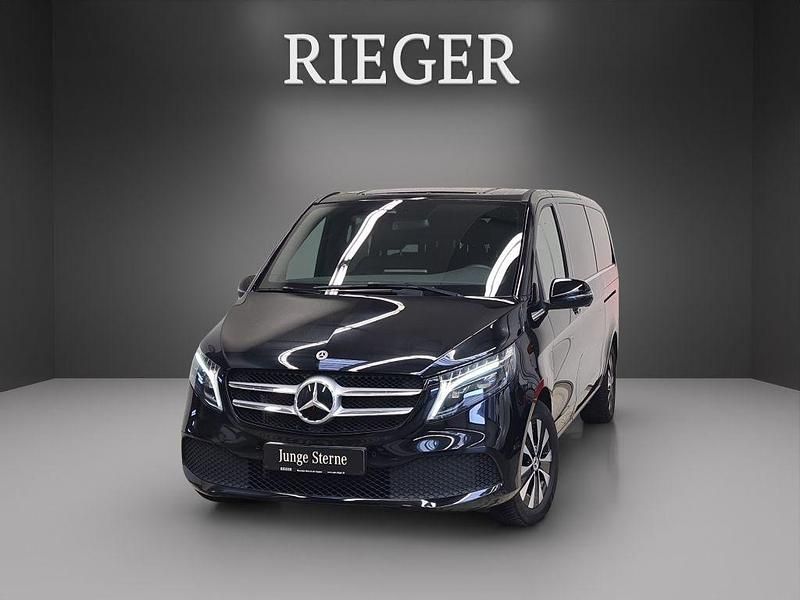 Schwarz Gebraucht 2023 Mercedes V300 Avantgarde Van / Kleinbus | 59.887 € (Fairer Preis) - Bild 1/4