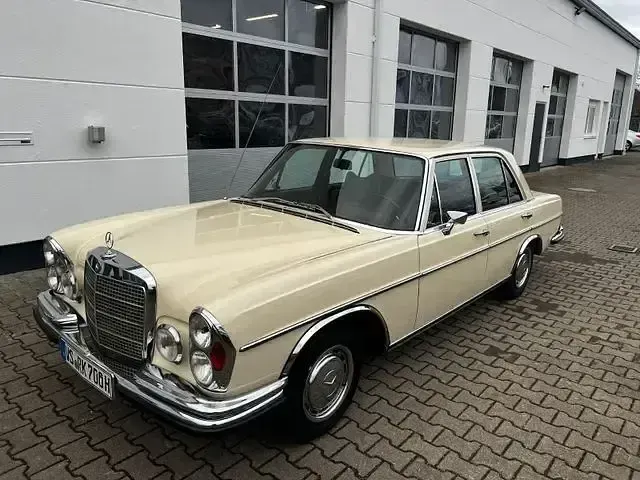 Brugt Mercedes 280 140 HK (102 kW) 1972 Sedan