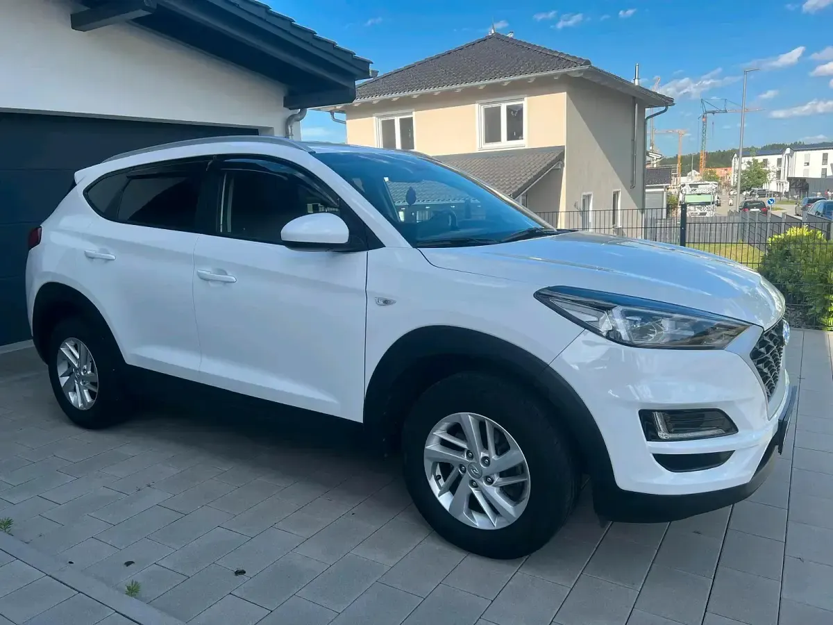 Gebraucht Hyundai Tucson 132 PS (97 kW) 2019 Weiß SUV