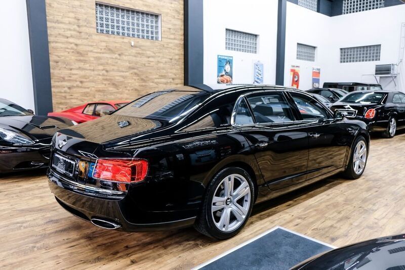Gebraucht Bentley Flying Spur 575 PS (422 kW) 2014 Schwarz Limousine