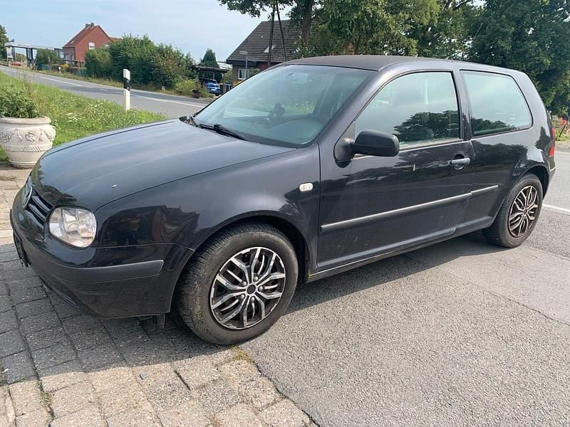 Schwarz Gebraucht 2002 VW Golf IV Limousine | 450 € (Superpreis) - Bild 1/4