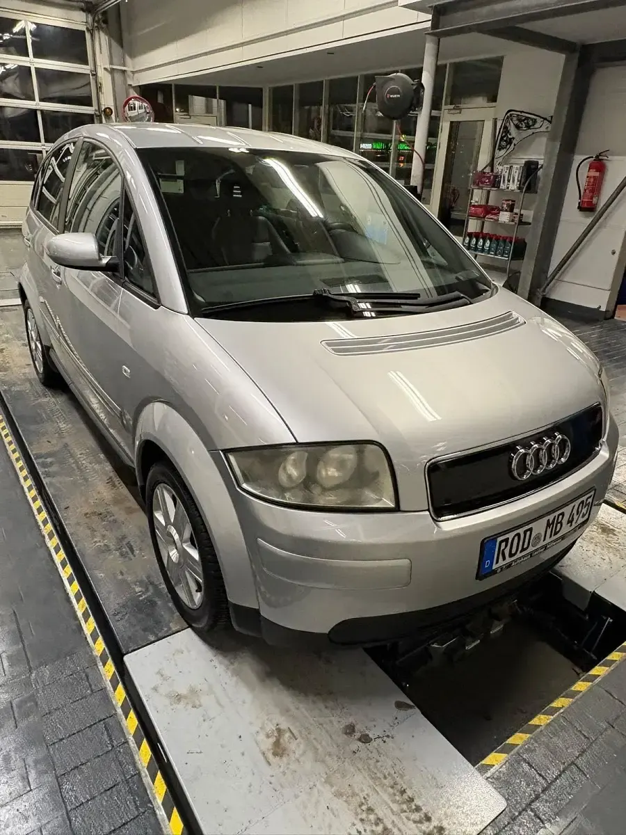 Occasion Audi A2 Basis 75 ch (55 kW) 2003 Argent Citadine