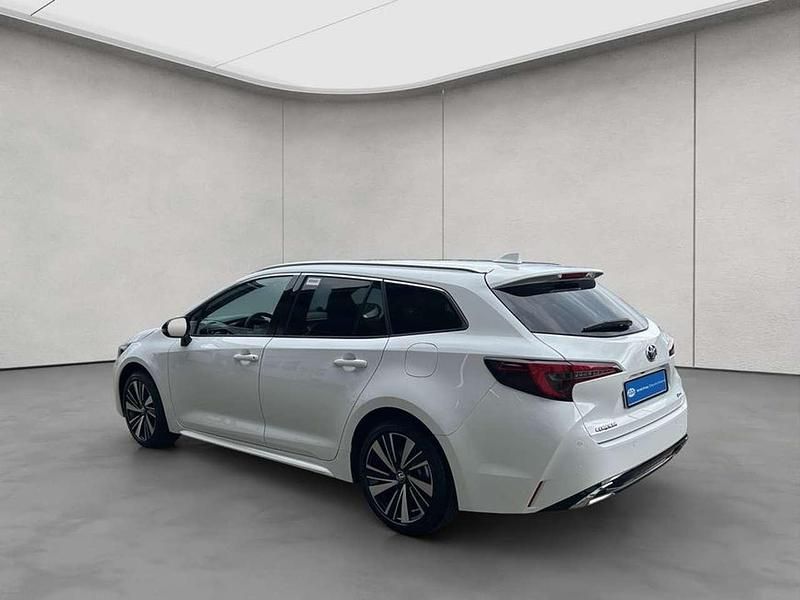 Gebraucht Toyota Corolla 133 PS (97 kW) 2025 Grau Kombi