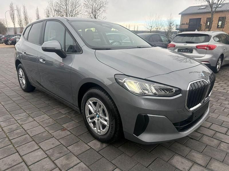 Gebraucht BMW 218 Active Tourer 150 PS (110 kW) 2024 Grau Van / Kleinbus
