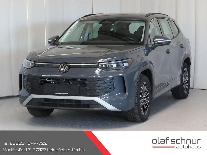 Grau Gebraucht 2025 VW Tayron Life SUV | 35.750 € - Bild 1/4