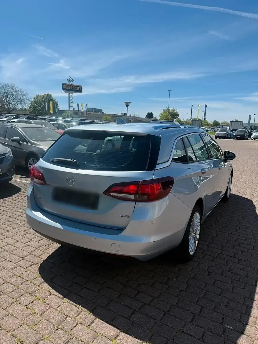 Gebraucht Opel Astra 110 PS (80 kW) 2018 Blau Kombi