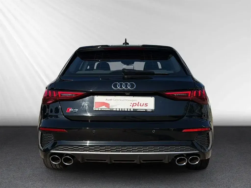Gebraucht Audi S3 Ambiente 310 PS (228 kW) 2023 Mythosschwarz (metallic) Limousine