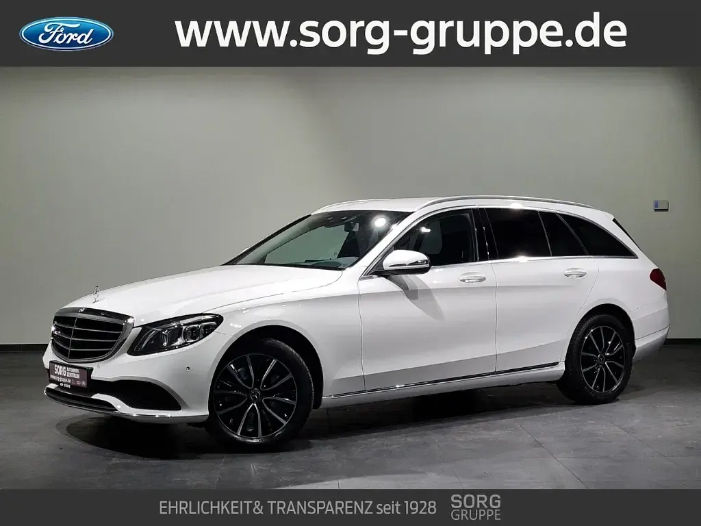 Używany Mercedes C300 Exclusive 245 KM (180 kW) 2019