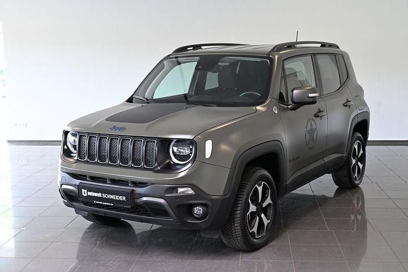 Grün matt green metallic (metallic) Gebraucht 2021 Jeep Renegade Trailhawk SUV | 22.750 € (Fairer Preis) - Bild 1/4