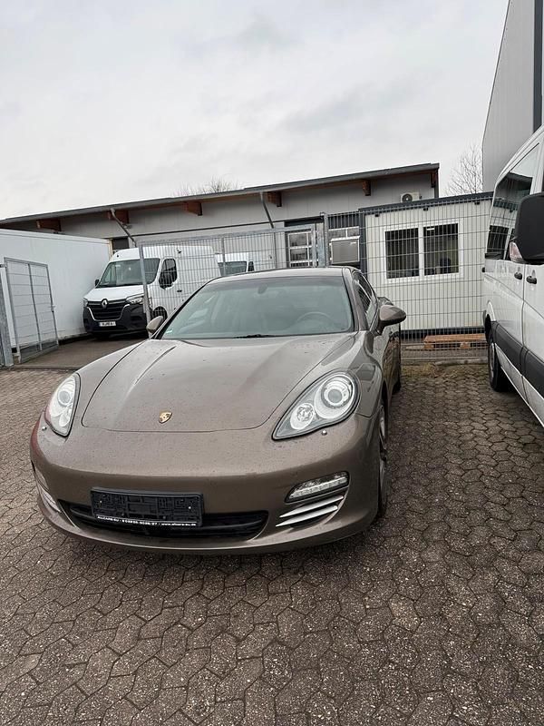 Gebraucht Porsche Panamera 299 PS (219 kW) 2010 Grau Limousine