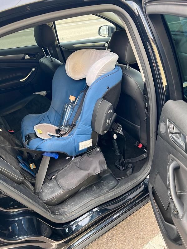 Gebraucht Ford Mondeo 239 PS (175 kW) 2011 Schwarz Limousine