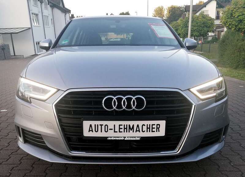 Florettsilber Gebraucht 2018 Audi A3 Sport Kleinwagen | 18.890 € (Guter Preis) - Bild 1/4