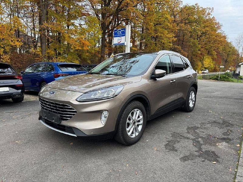 Grau Gebraucht 2020 Ford Kuga Titanium SUV | 19.990 € (Superpreis) - Bild 1/4