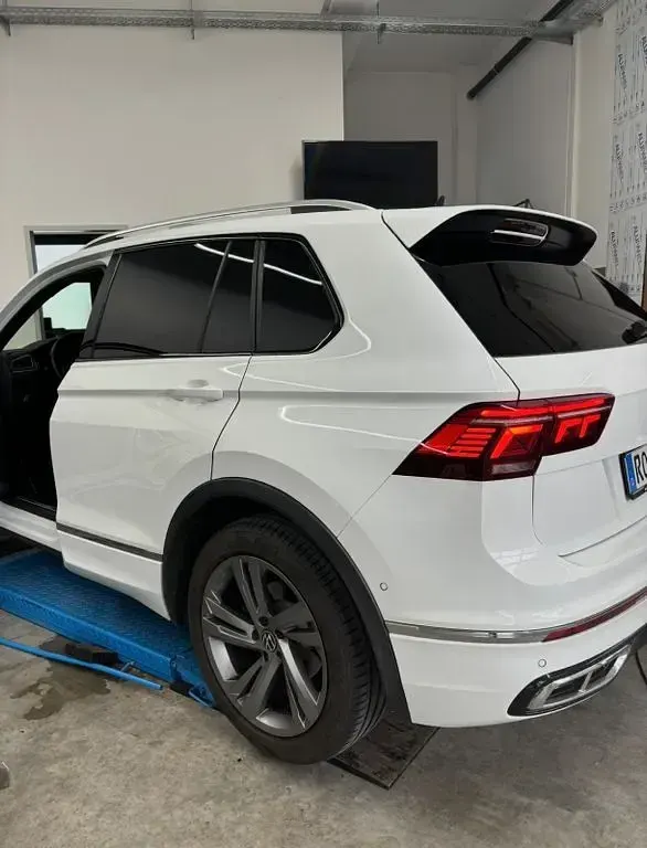 Gebraucht VW Tiguan Sport 150 PS (110 kW) 2022 Weiß SUV