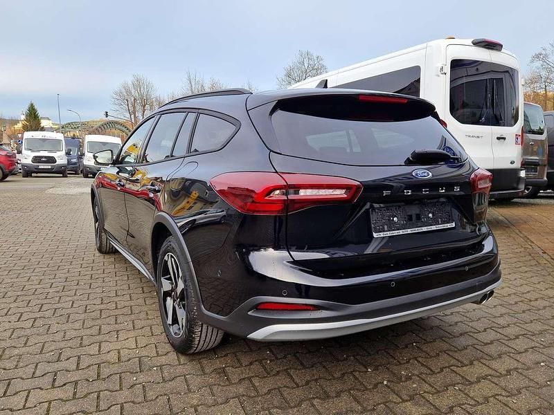 Neu Ford Focus Active X 155 PS (114 kW) 2025 Obsidianschwarz metallic Kombi
