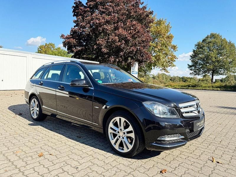 Gebraucht Mercedes C180 Avantgarde 156 PS (114 kW) 2011 Schwarz Kombi